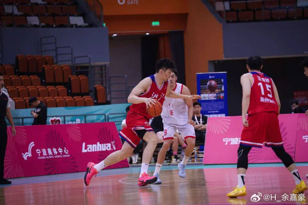 九游体育平台 -关于转折点！山东男篮内部沟通，西甲窗口期攻防权衡，信心回归，团队化学反应显著的信息