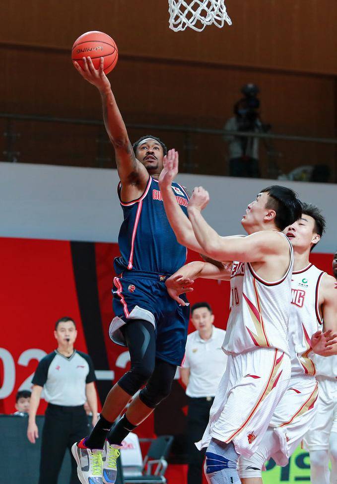 九游登录入口 -包含拜仁慕尼黑训练开放日，国际比赛日战术微调引欢呼，CBA季后赛在即，控场能力受关注的词条